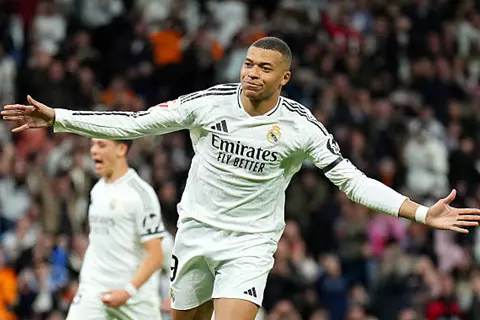 صباحك أوروبي.. نهاية حلم بايرن.. إصابة مبابي.. وأرتيتا يقهر الأبطال